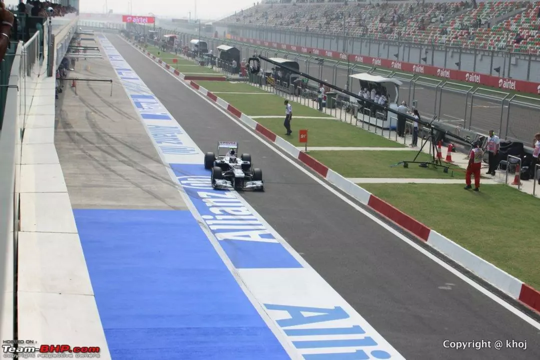 Is there any racing tracks in bangalore?